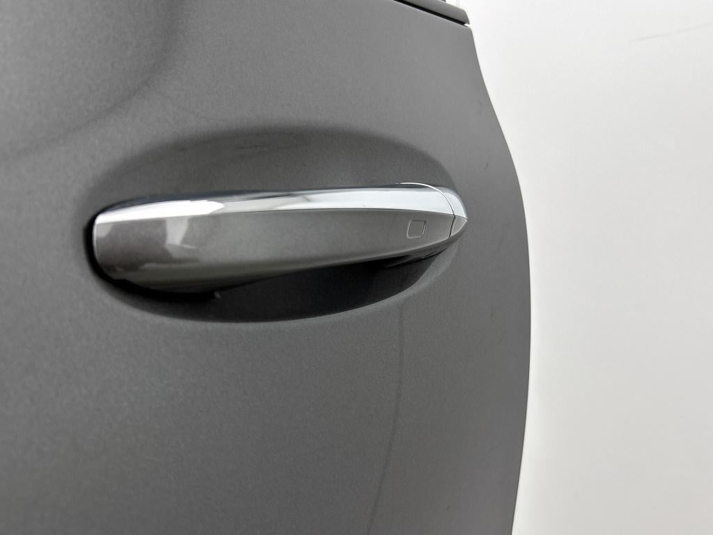 Mercedes-Benz Gla-klasse 250 e business solution amg | trekhaak | amg line 