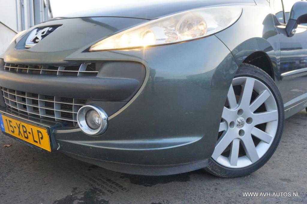 Peugeot 207 1.6-16v t féline