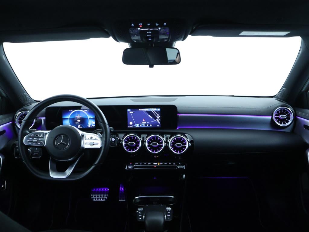 Mercedes-Benz A-Klasse 250 e premium plus | amg line | panoramadak | sfeerv