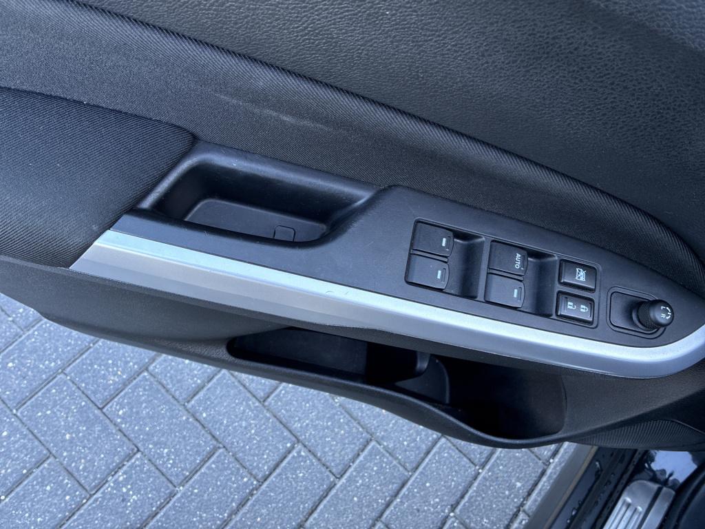 Suzuki Vitara 1.6 exclusive | afneembare trekhaak | licht metalen wielen