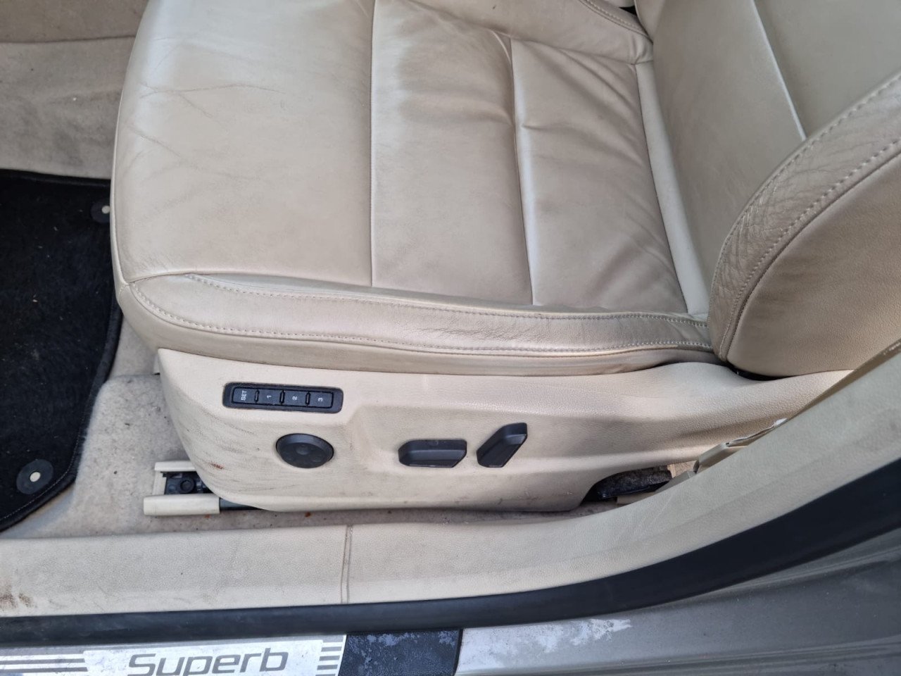 Skoda superb station 1.8tfsi bouwjaar 2011