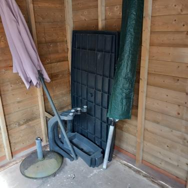 Droogmolen, Parasol en Tafel