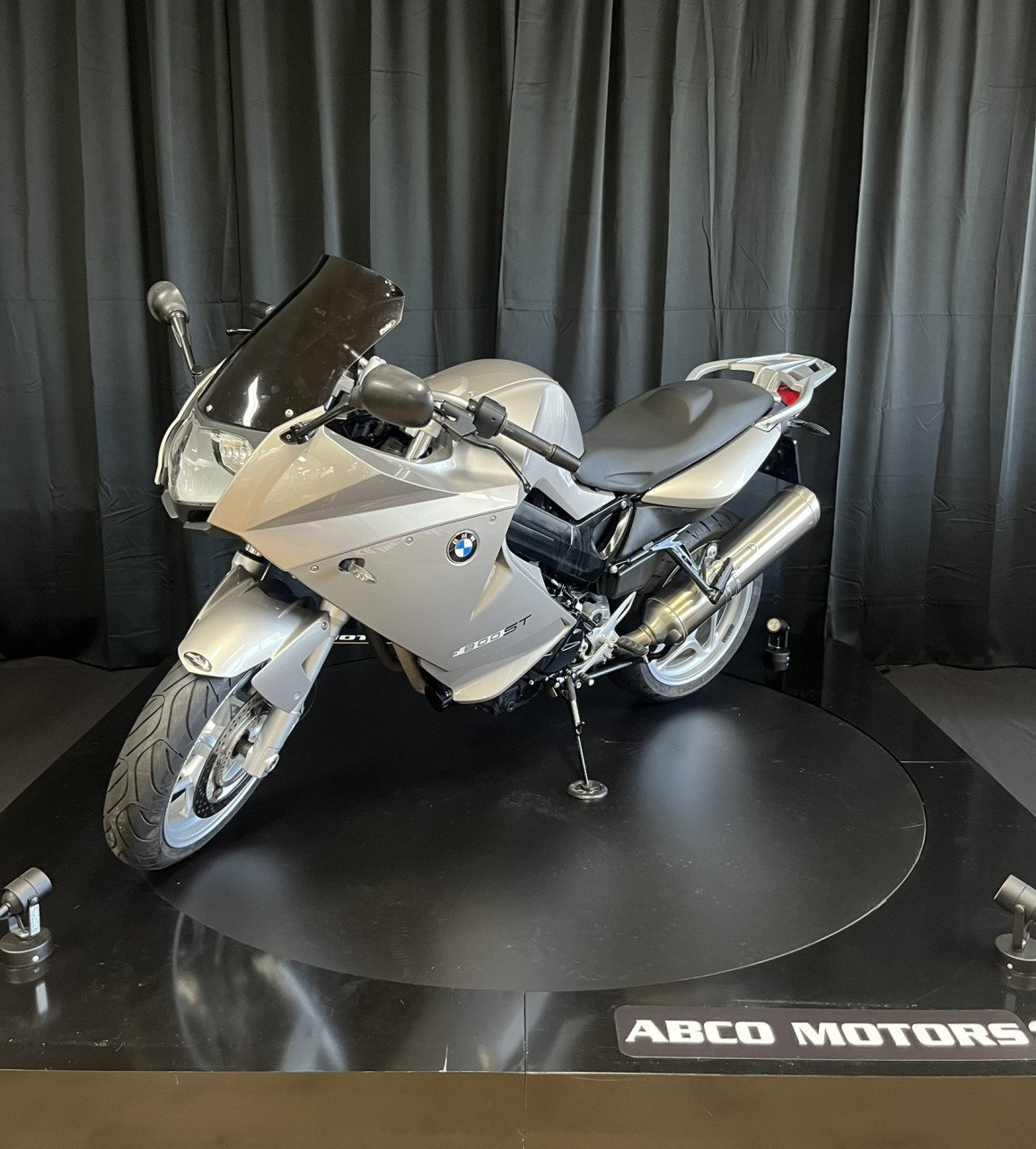 BMW F800ST