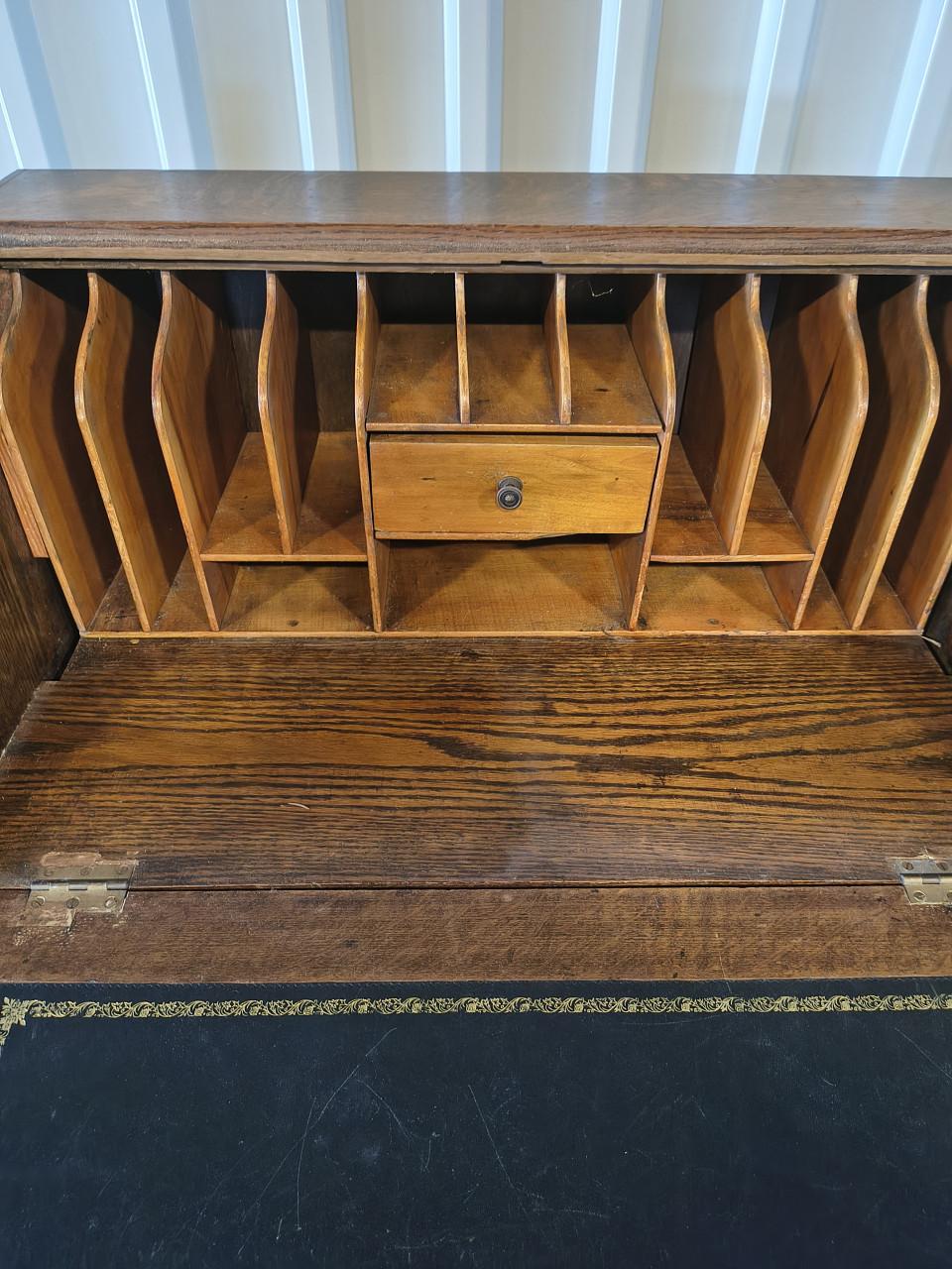 Secretaire