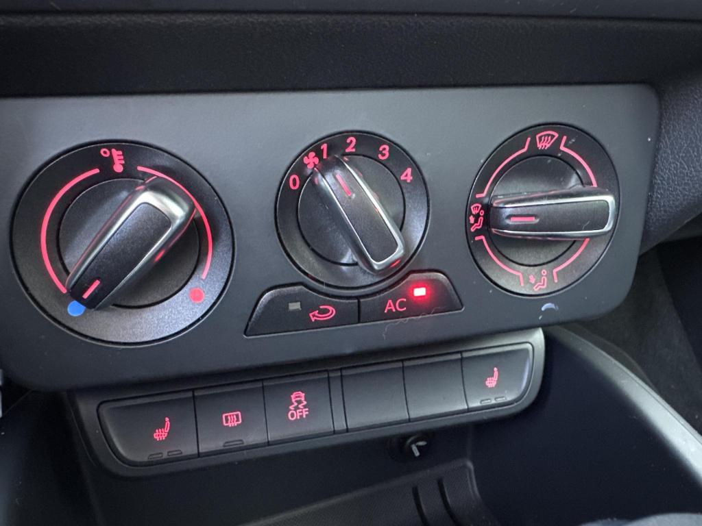 Audi A1 Sportback 1.4 tfsi cod admired s-line automaat