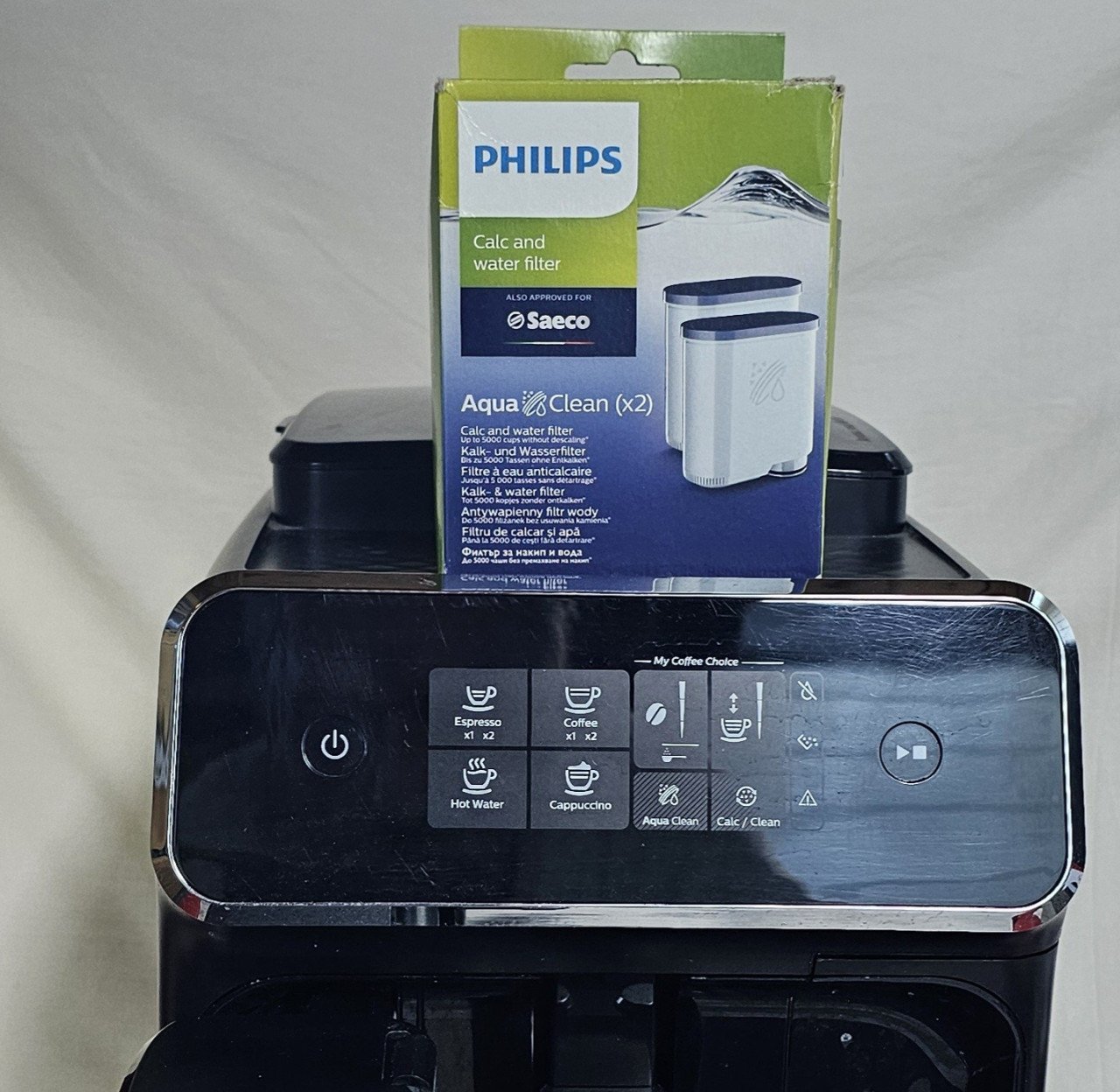 Philips 2200 serie volautomatische koffie machine.