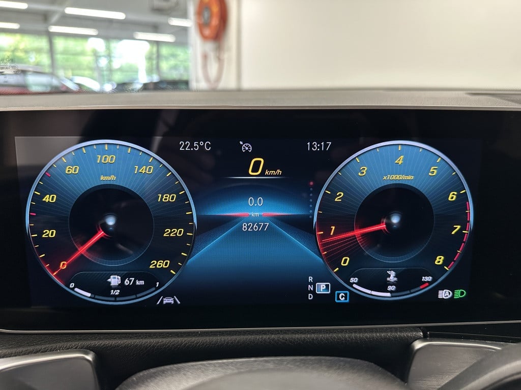 Mercedes-Benz Glb 200 amg premium pl. 7p. | memory | panoramadak | keyless 