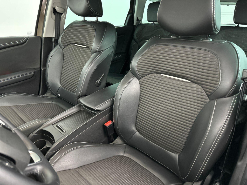 Renault Grand Scenic 1.3 tce intens | trekhaak 1850 kg | 5 persoons | parke