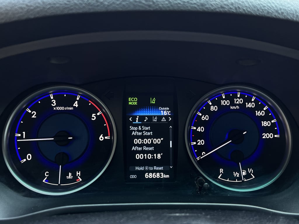 Toyota Hilux 2.4 d-4d-f xtra cab professional | cruise control | dab | came