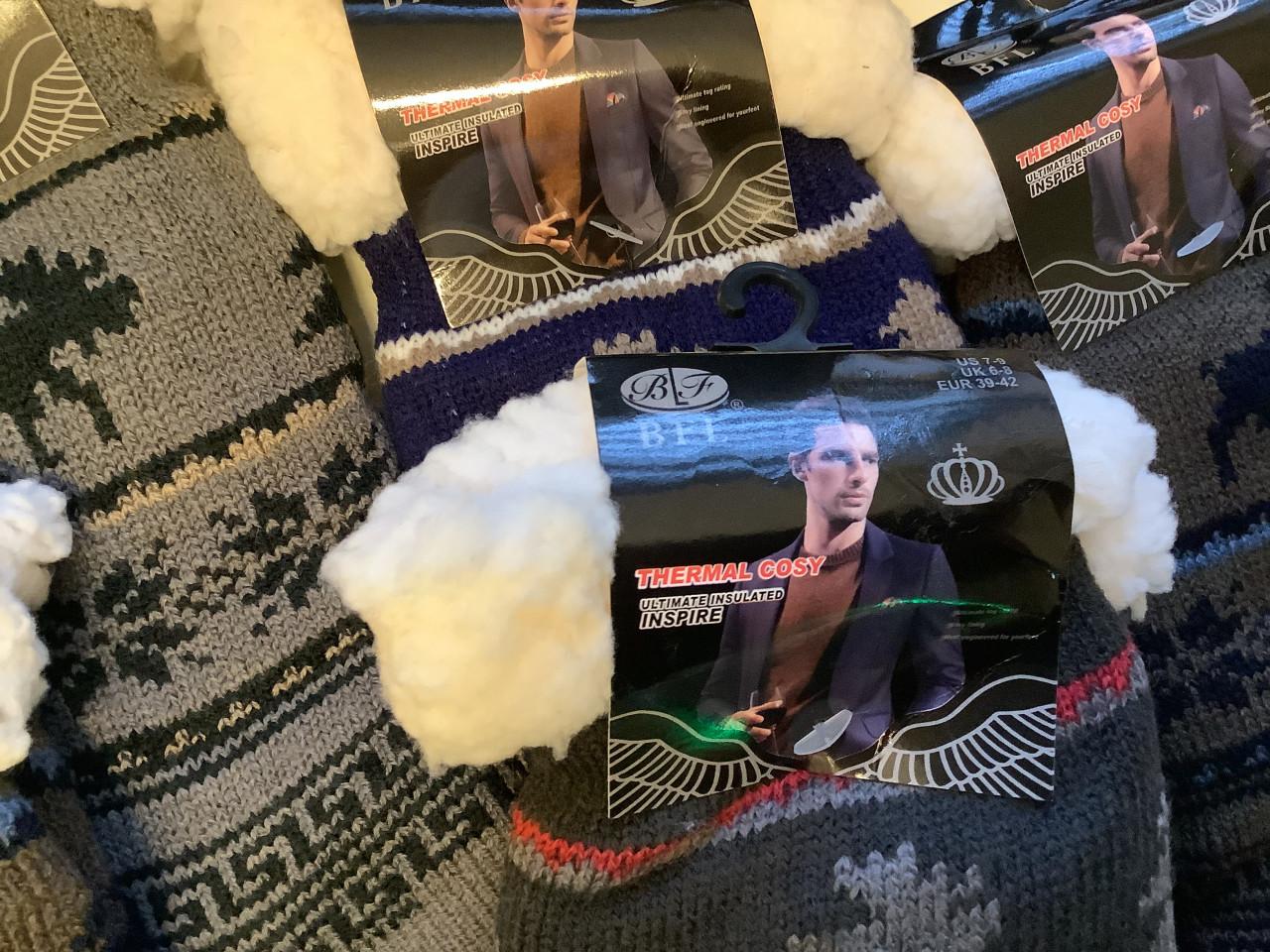 Partij leuke fluffy huissokken. (Partij 213)