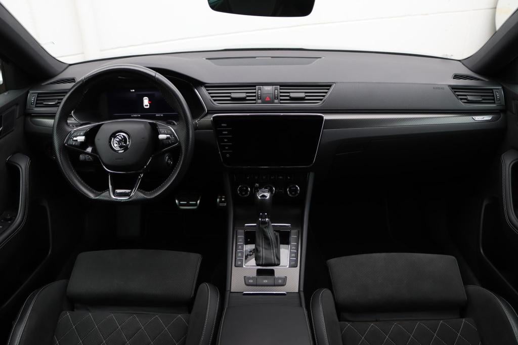 Skoda Superb combi 1.4 tsi iv sportline business 218pk dsg6 | soh 95,8% |