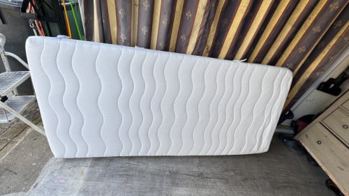 Matras 200x90x18 nieuw
