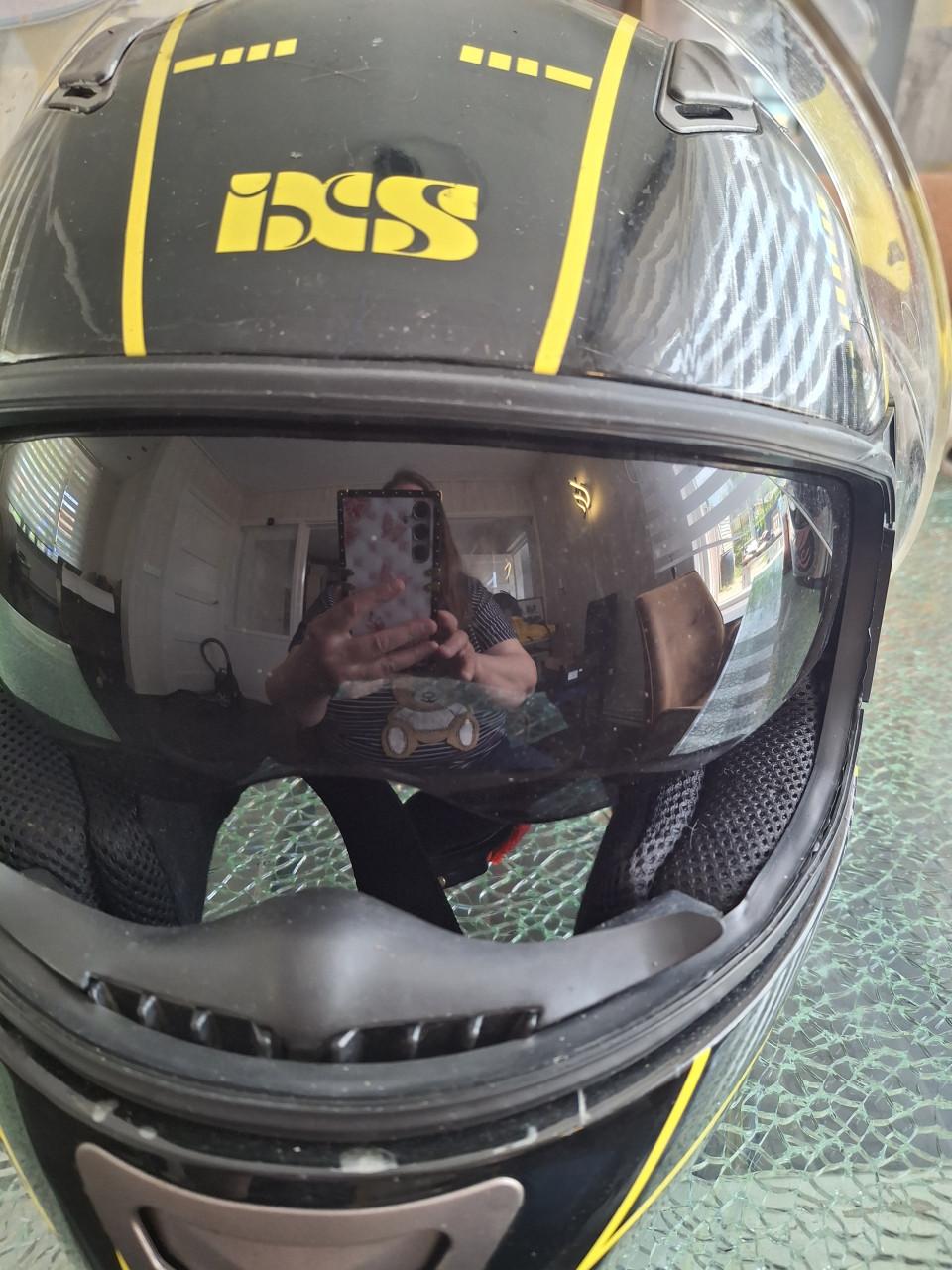 I X S Motor helm