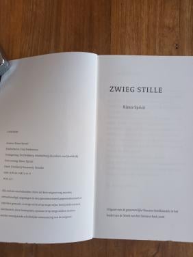 Zeeuws boekje Zwieg Stille van Rinus Spruit