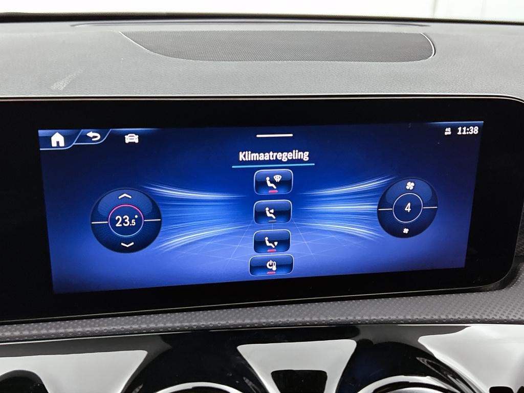 Mercedes-Benz Cla 180 business line | trekhaak | cruise control | stoelverw