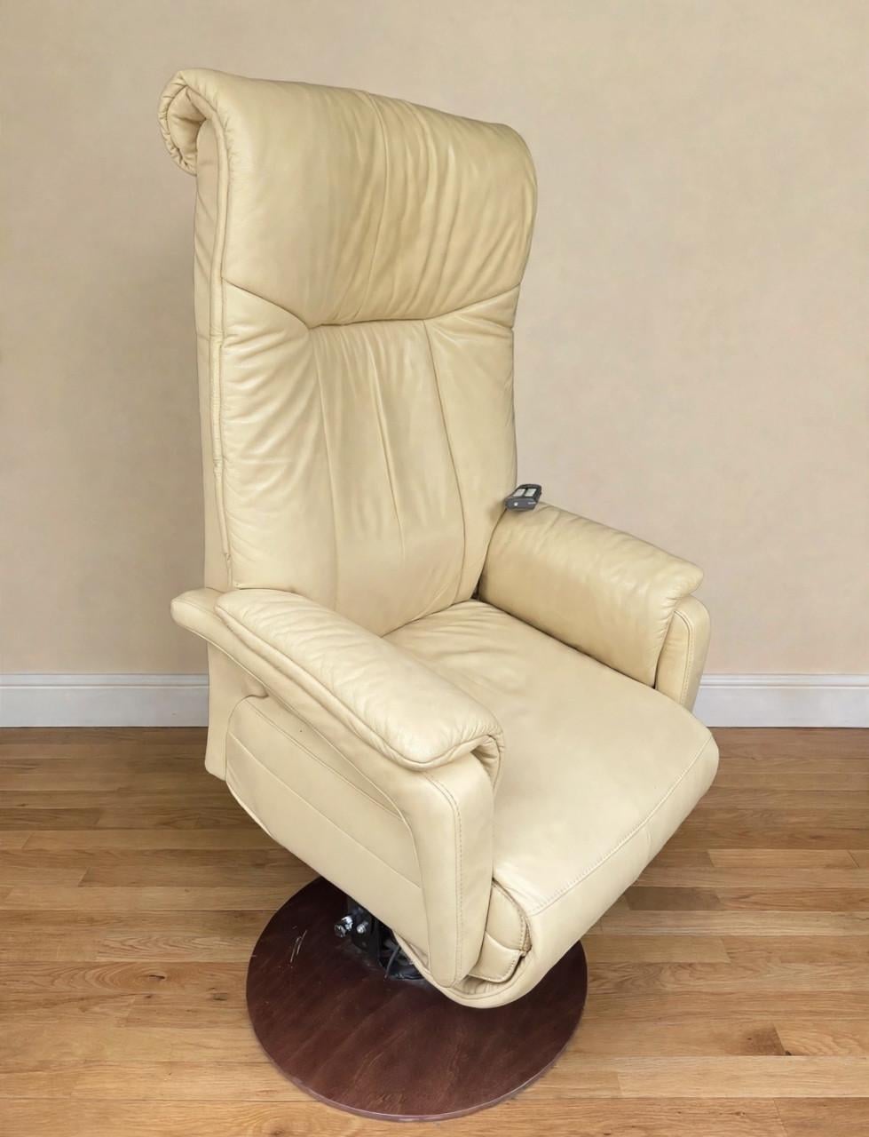 Prominent sta op stoel en relax fauteuil, maat M