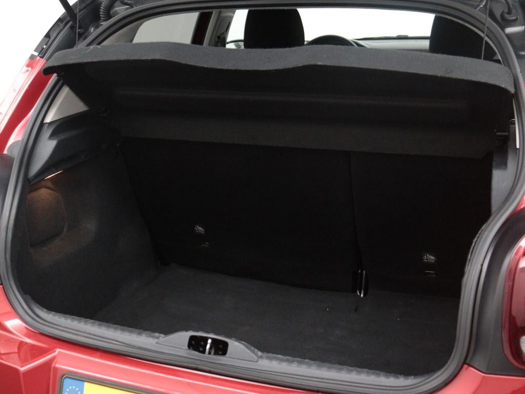 Citroen C3 puretech 110pk shine | rijklaar | trekhaak | apple carplay | 17"