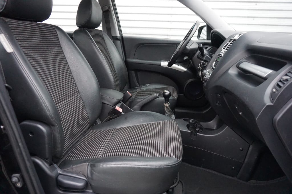 Kia Sportage 2.0 cvvt executive airco / cruise / elektr. ramen / trekhaak /