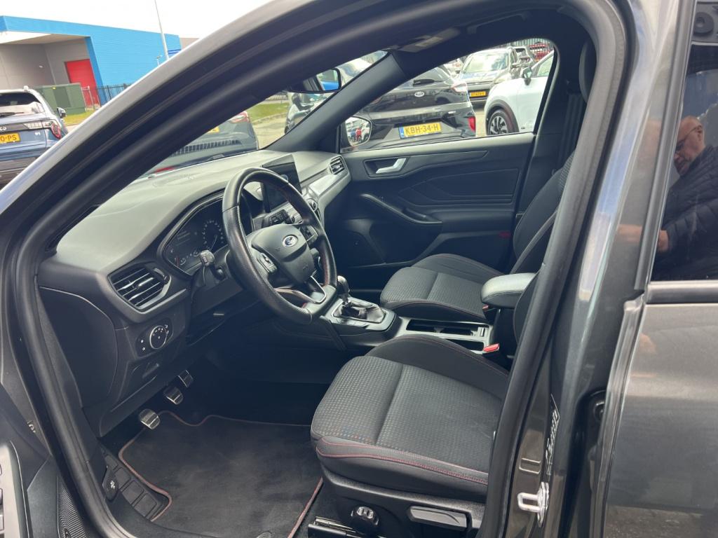 Ford Focus wagon 1.0 ecoboost 125pk st-line x , trekhaak , winterpakket