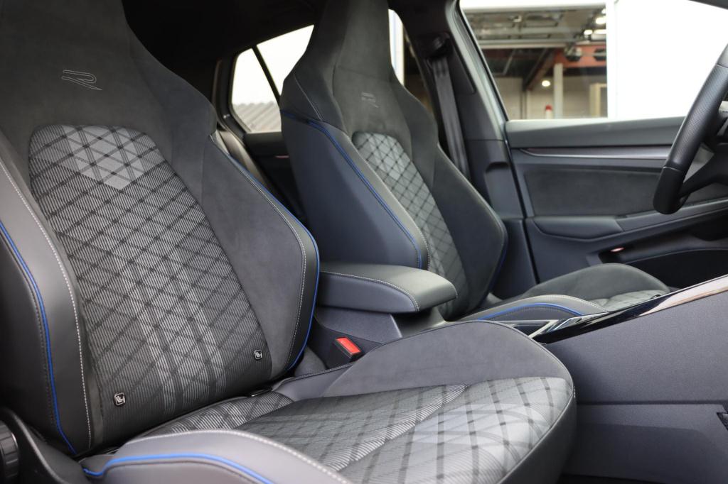 Volkswagen Golf 1.5 etsi r-line edition 150pk dsg7