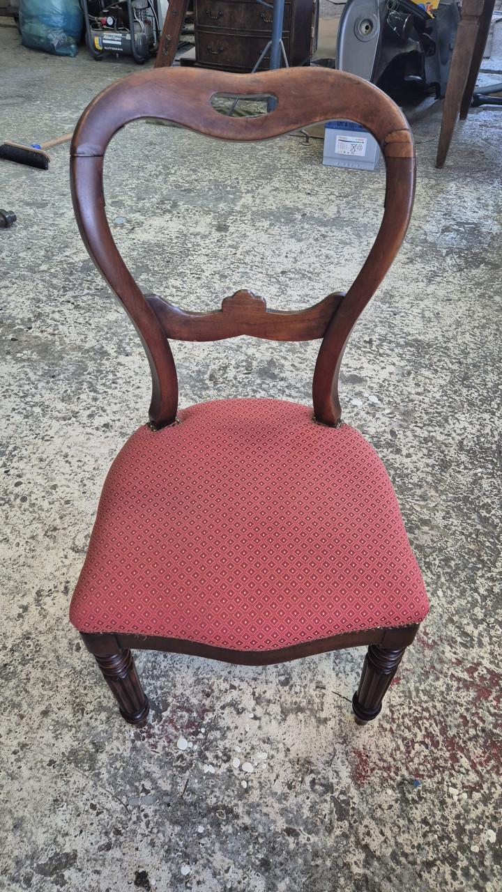 Klassieke eetkamerstoelen