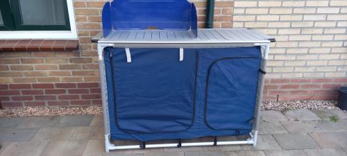 Vrijbuiter camping kast