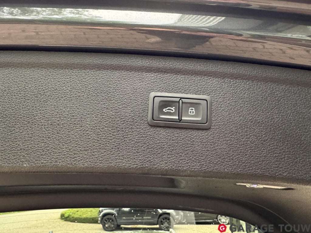 Audi Q5 55 tfsie quattro competition *hud, trekhaak, luchtv*