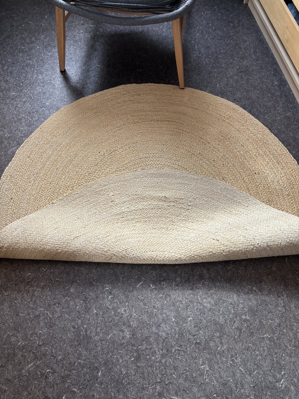 Vloerkleed - rond - jute - €10