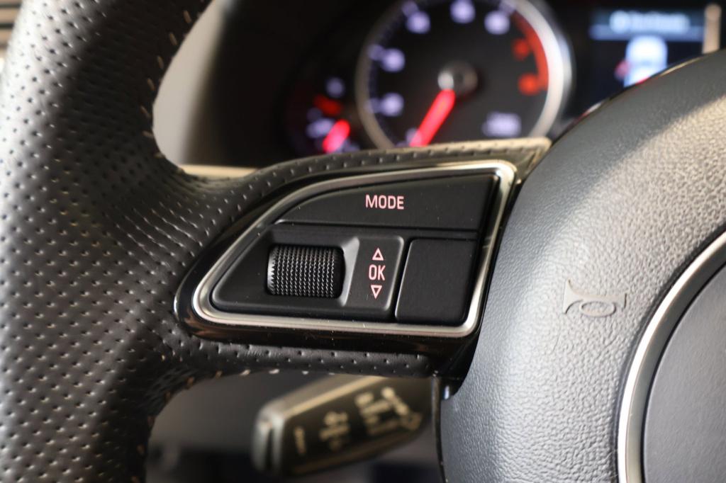 Audi Q5 2.0 tfsi quattro adrenalin sport nl auto, trekhaak, all season band
