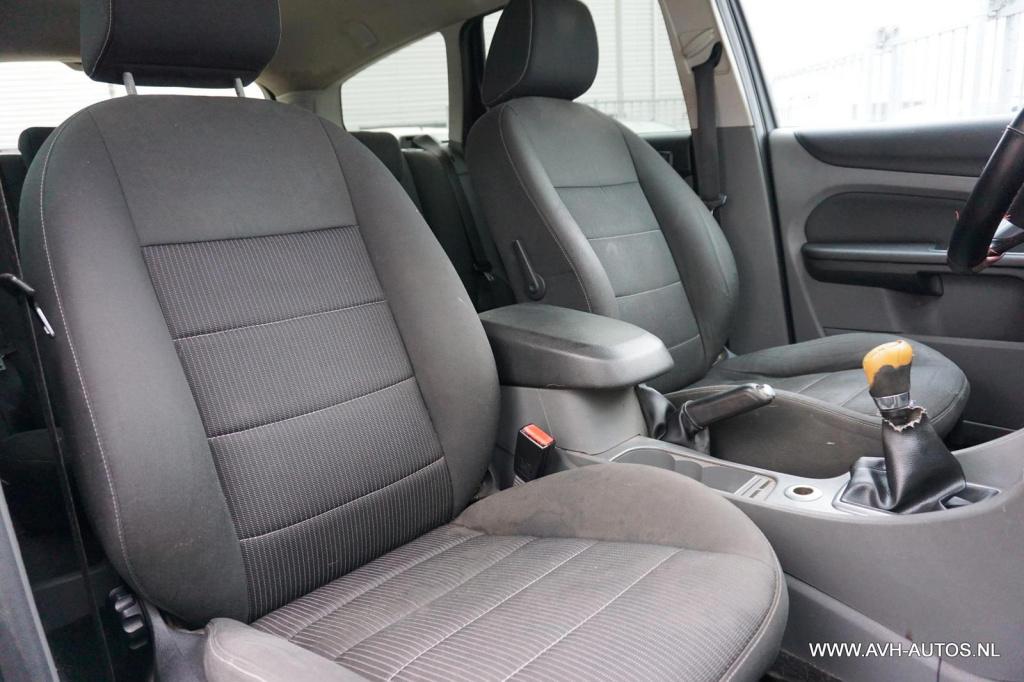 Ford Focus wagon 1.6 titanium