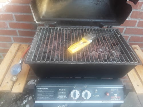Gas barbecue
