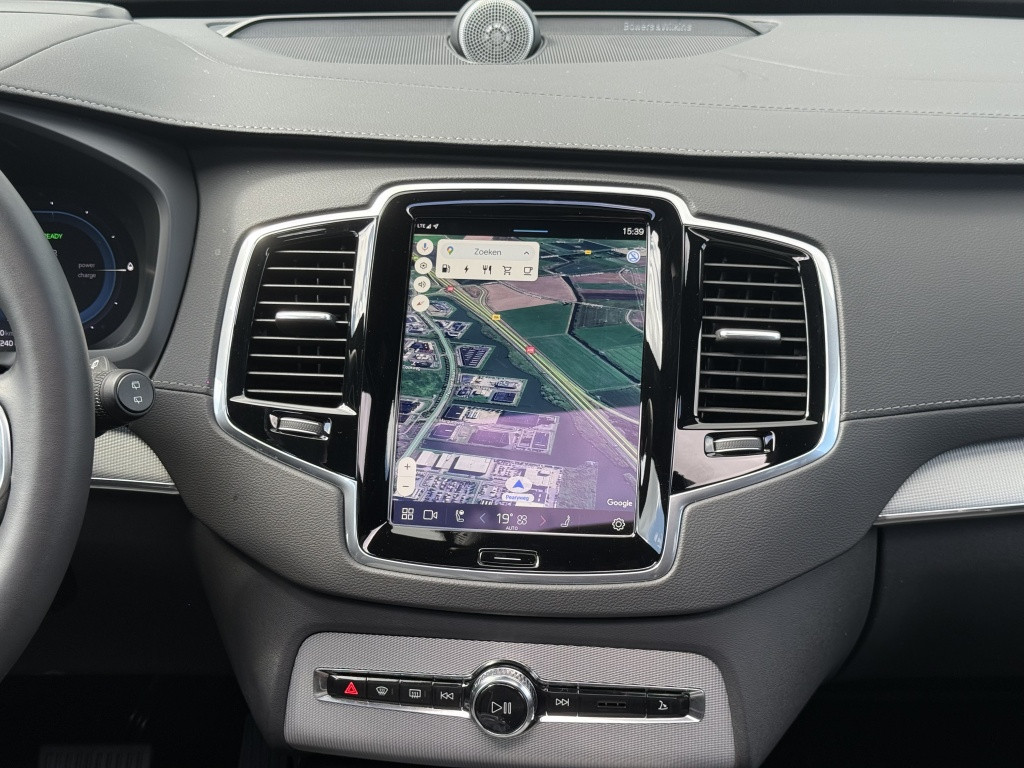 Volvo XC90 t8 455pk recharge ultra dark| full options ! luchtvering b&w sou