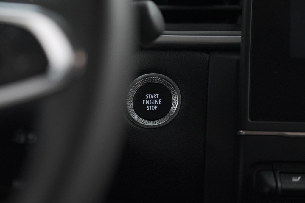 Renault Captur mild hybrid 140 edc techno | pack winter | camera | navigati