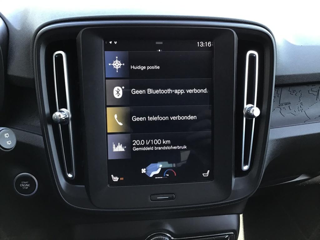 Volvo XC40 t4 190pk aut. momentum nieuwstaat i parkassist i navigatie i cru