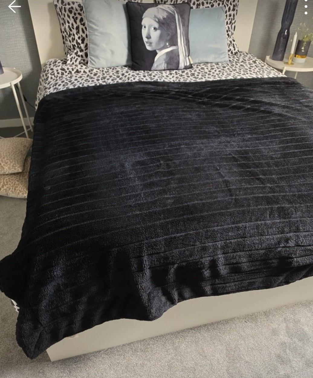 Woondeken/sprei zwart