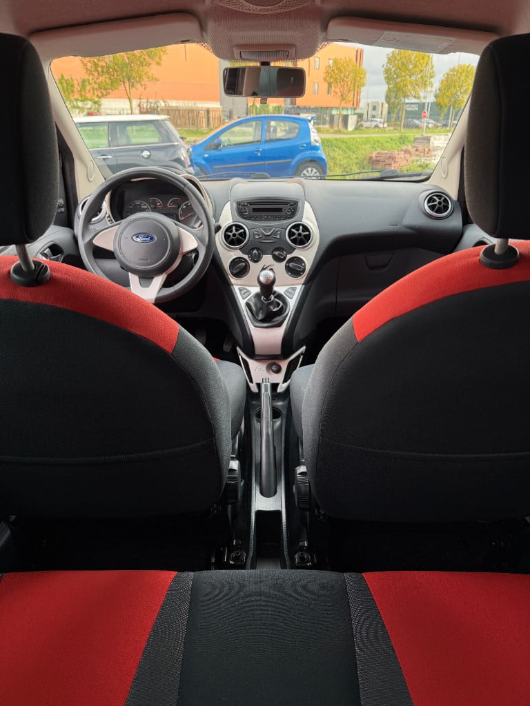 Ford KA 1.2 - titanium - airco