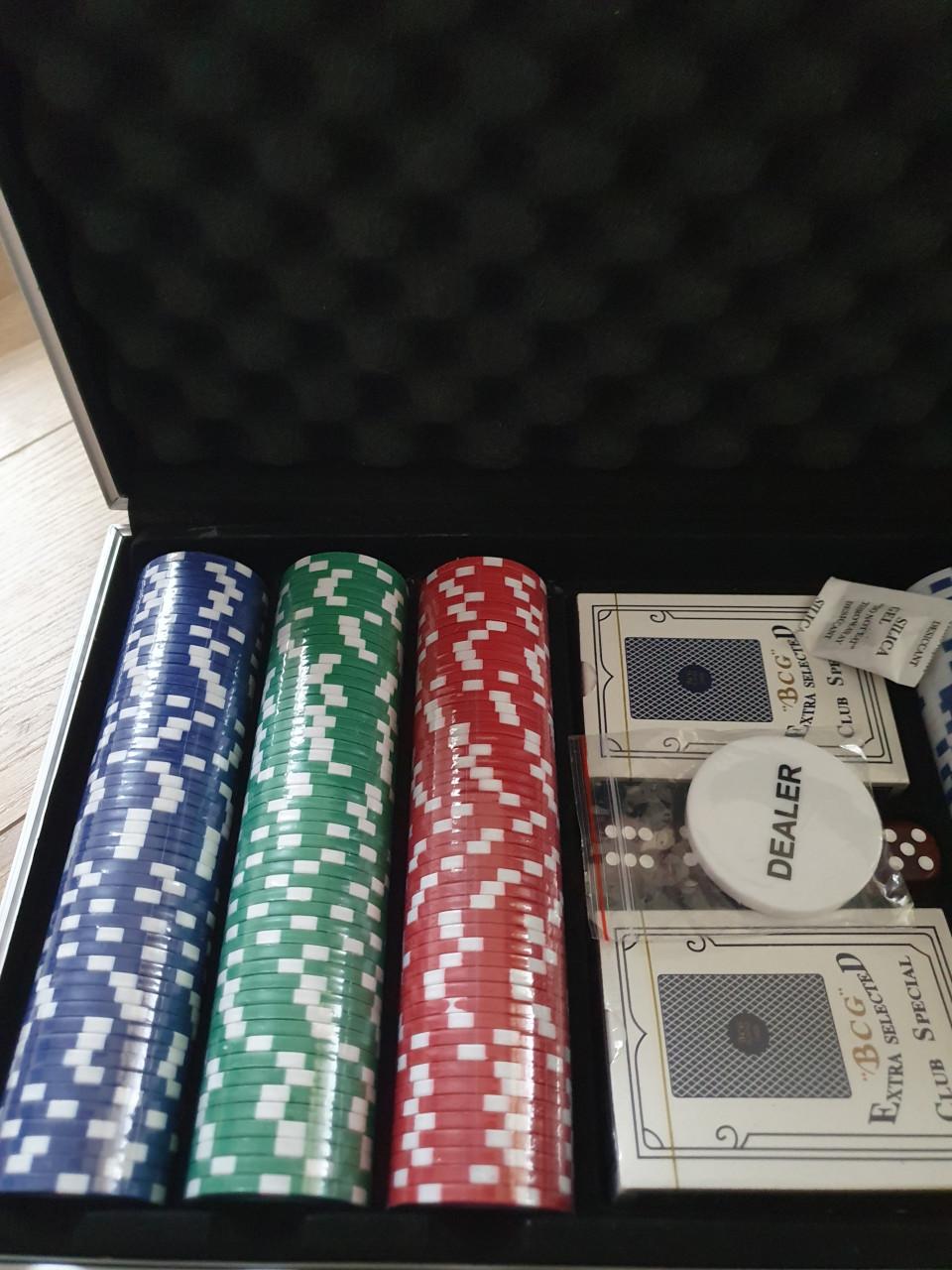 PlayOn pokerset 300 chips in koffer | nieuw | Texas Holdem