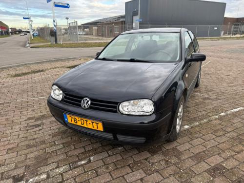 Vw golf bj 1999  1000 euro