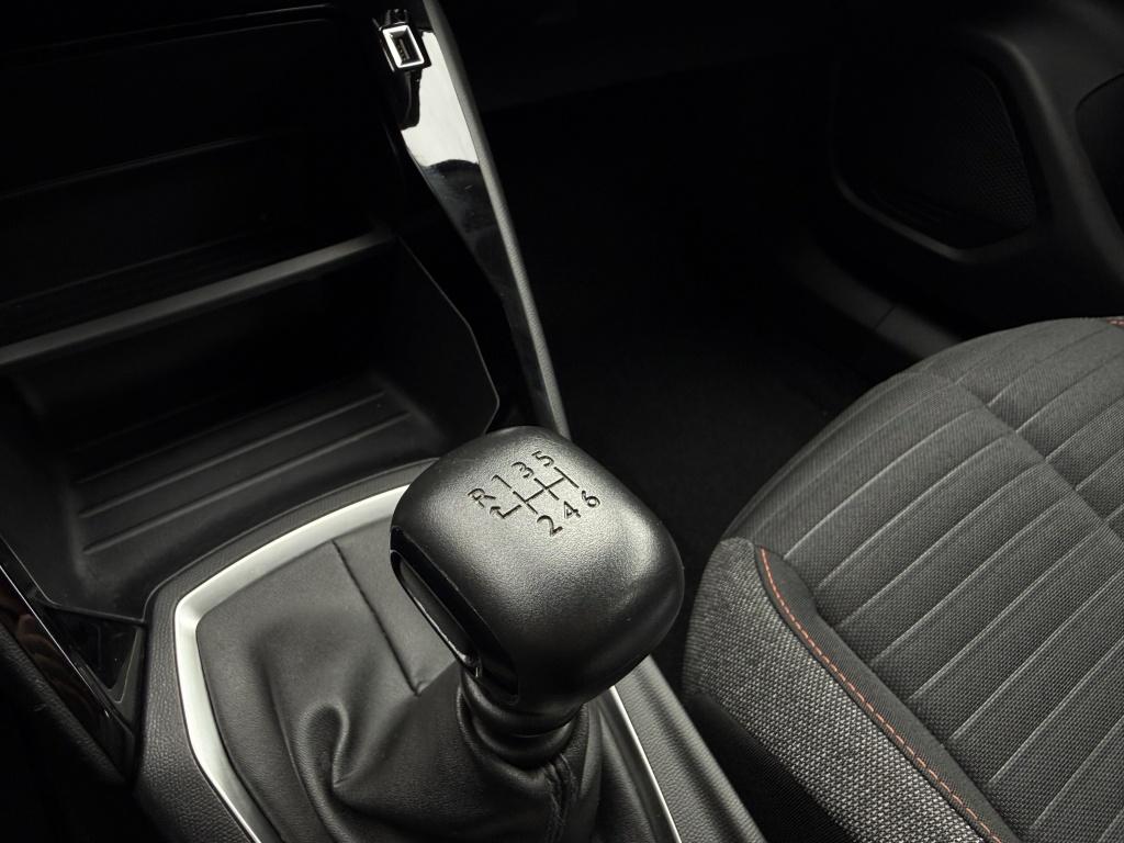 Peugeot 2008 1.2 puretech active