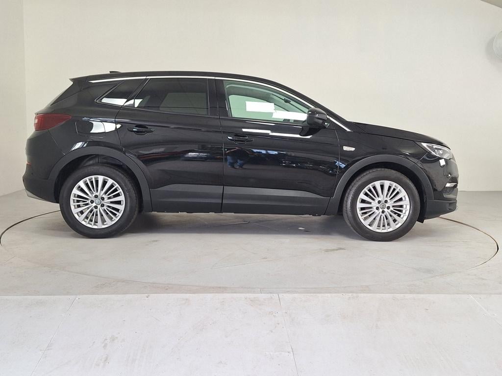 Opel Grandland X 1.2 turbo innovation