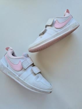 Nike witte met roze klittenband sneackers Maat 31