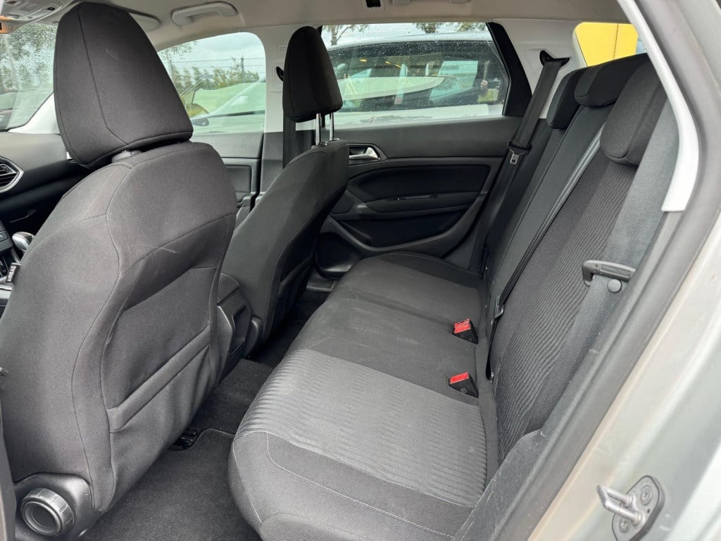 Peugeot 308 sw 1.2 puret.blue lease