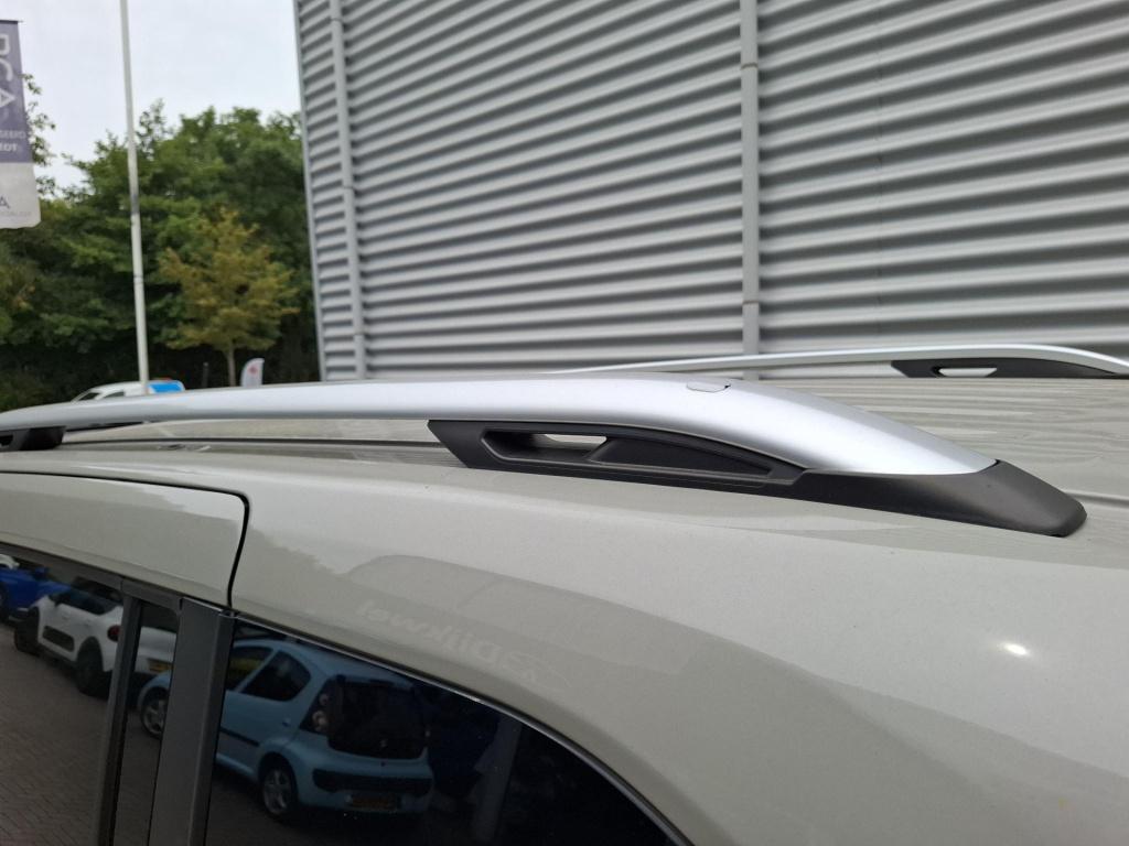 Peugeot Rifter mpv 110 allure navi/cam