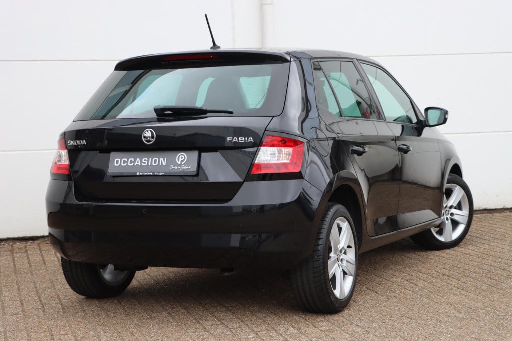 Skoda Fabia 1.2 tsi first edition ambition