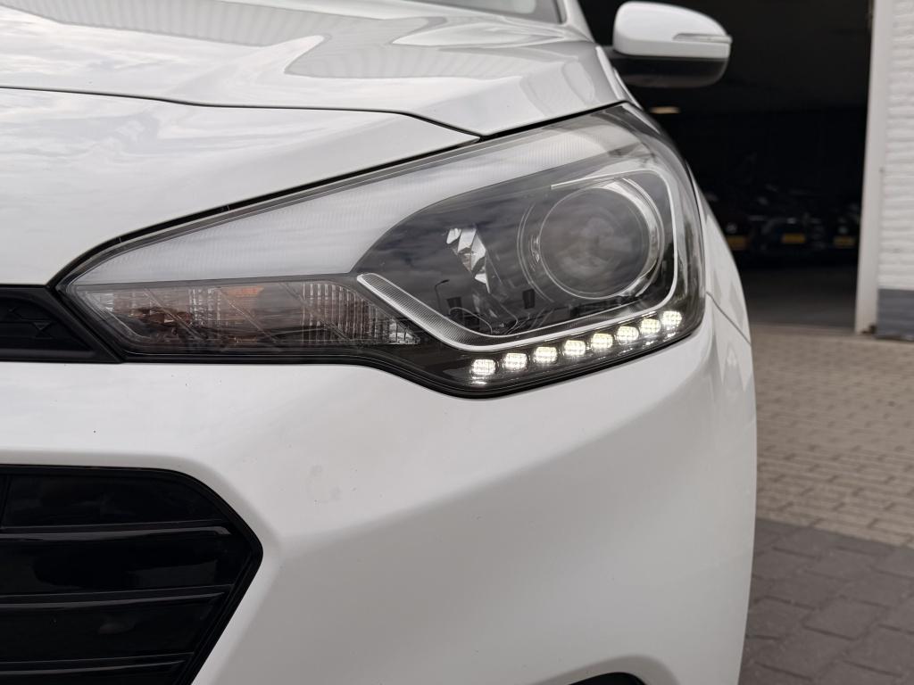 Hyundai I 20 1.0 t-gdi comfort | navigatie | cruise | camera | dealer onder