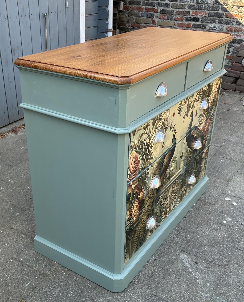 Unieke ladekast met pauwen decoupage