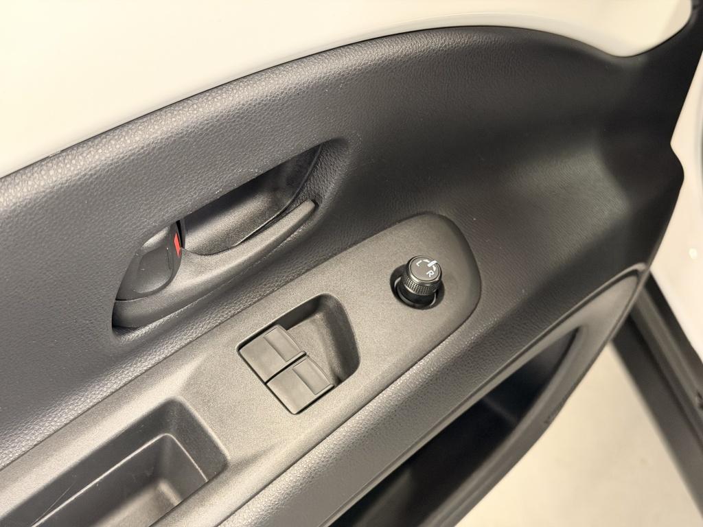 Toyota Aygo X hybrid 115 play