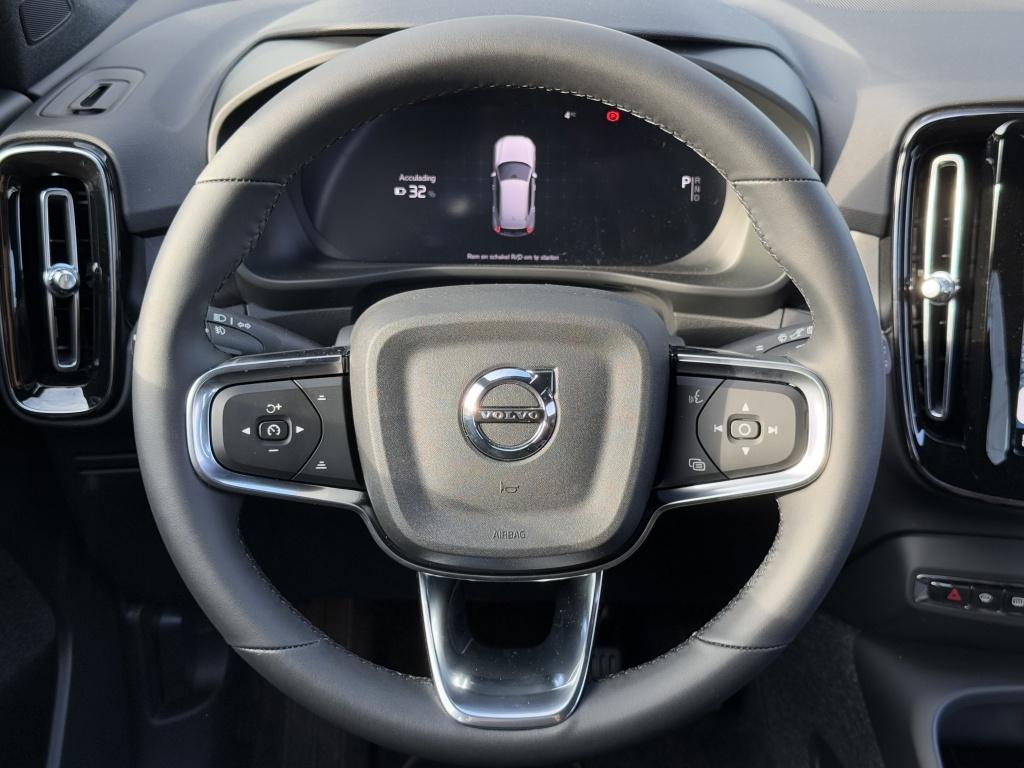 Volvo Ex40 extended range plus dark 252pk/82kwh| camera| adap.cruise