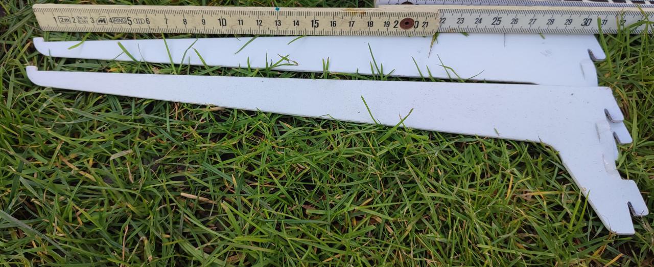 10 st. voor €1 - Plankdragers 8 x 40 cm / 2 x 30 cm