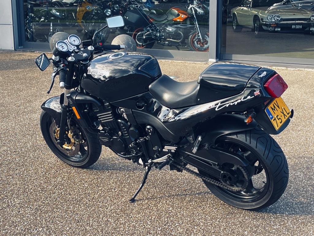 Triumph Speed Triple t300
